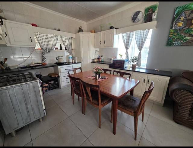 3 BEDROOM HOUSE FOR SALE IN EVANDER